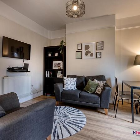 Host Liverpool - Artsy Stadium Suite, City Center & Garden المظهر الخارجي الصورة